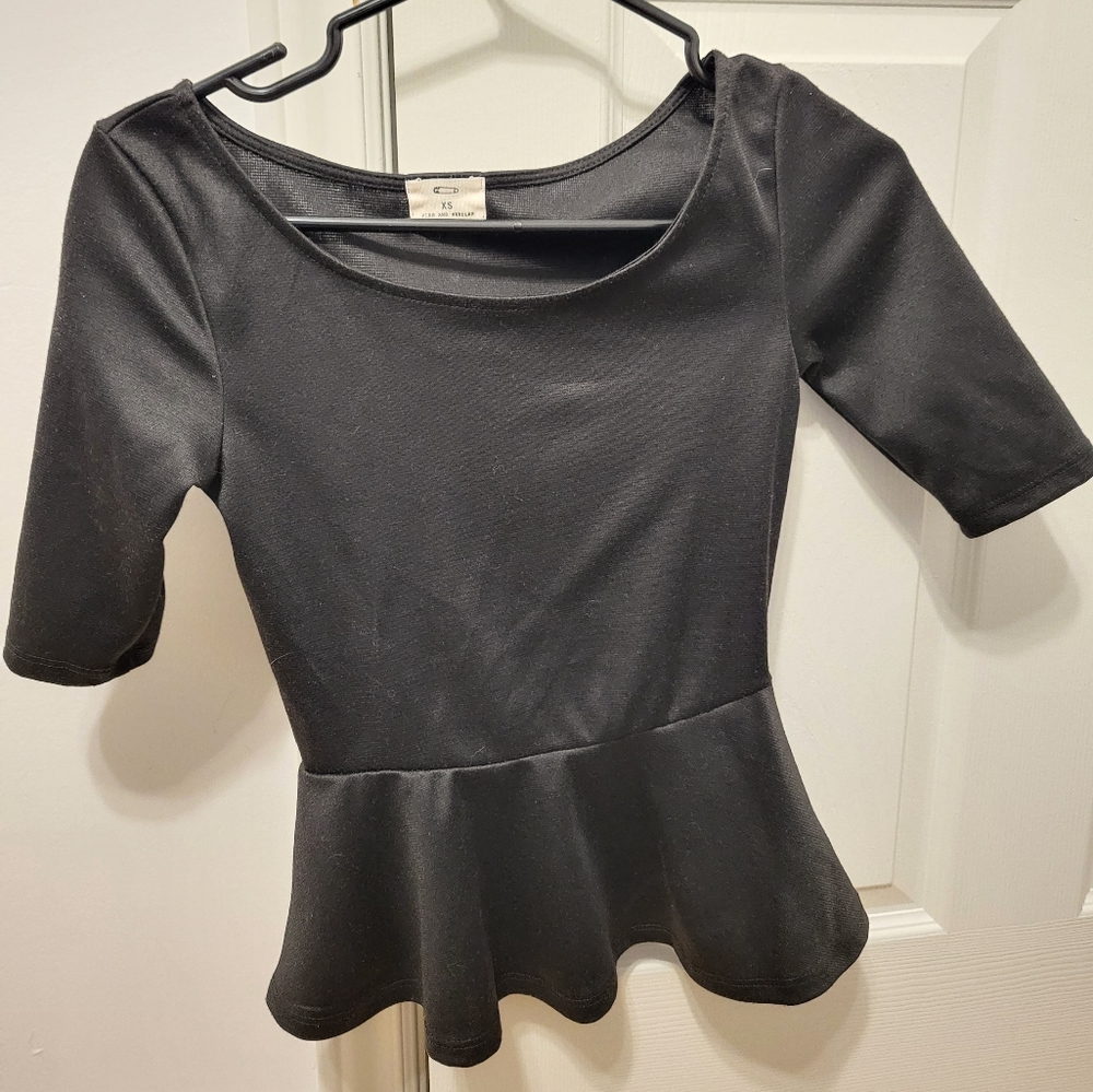 Black peplum top, xs